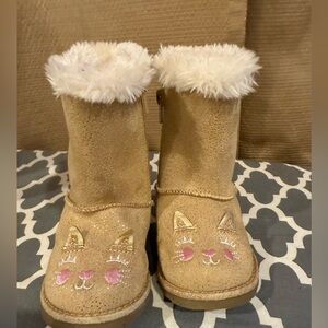 Little girls boots Size 6